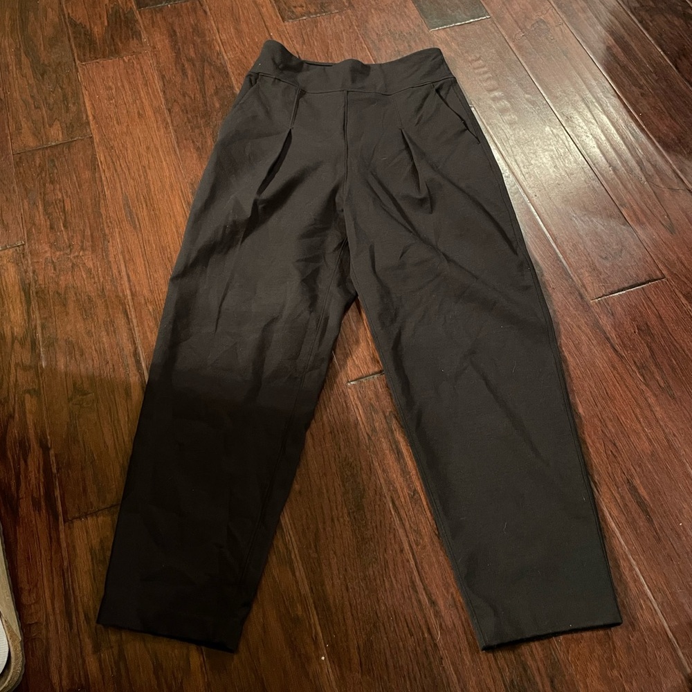 Black Kit and Ace Pants size 4